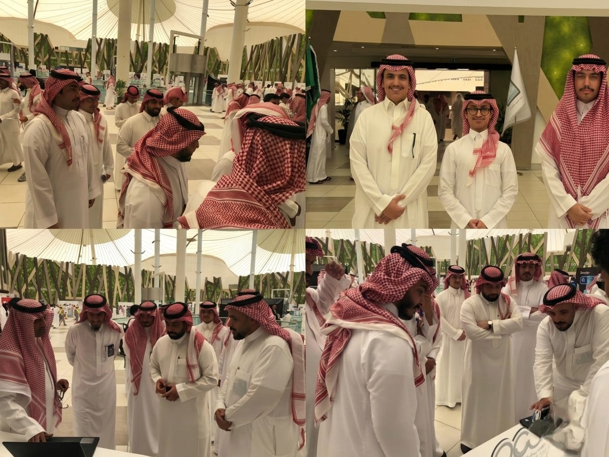 طلاب الكلية يزورون معرض المهنة السادس.jpeg