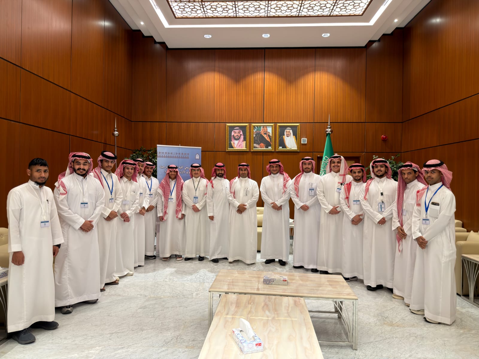 ملتقى الخريجين صور.jpeg