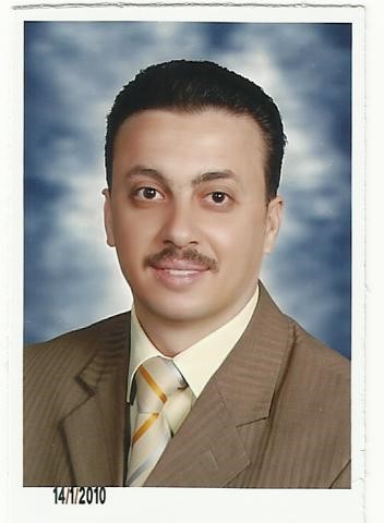 ايمن احمد جلالة - اجتماع.jpg